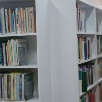Regały ekspozycyjne do księgarni / biblioteki